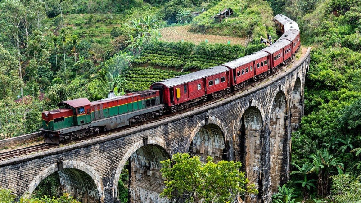Девятиарочный мост Шри-Ланка