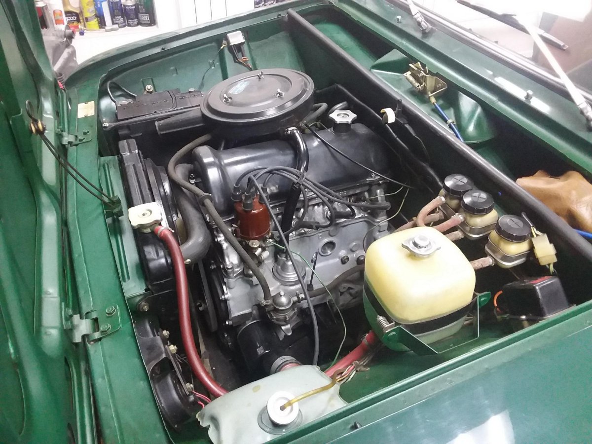 Моторный отсек ВАЗ 21011