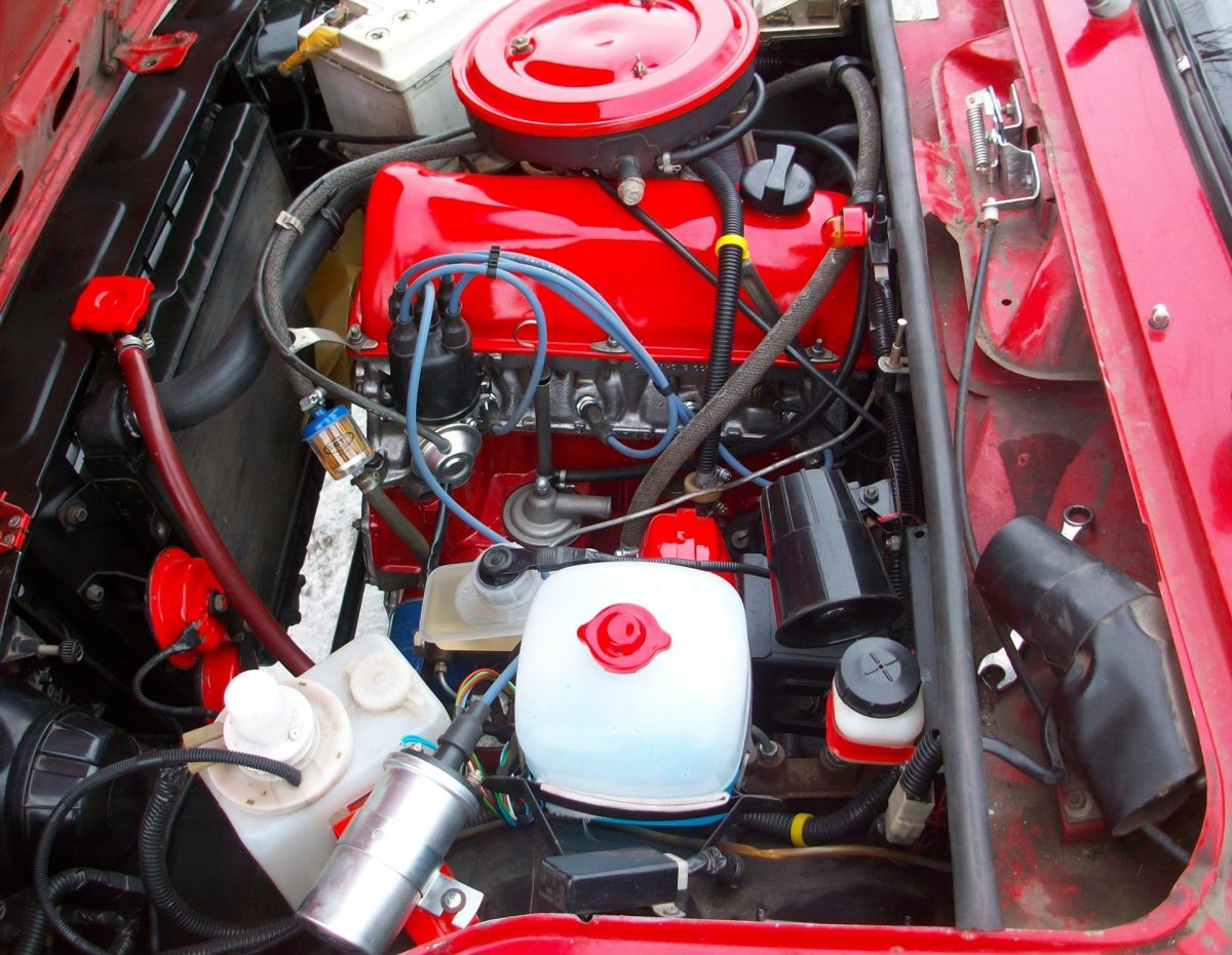 ВАЗ 2105 под капотом