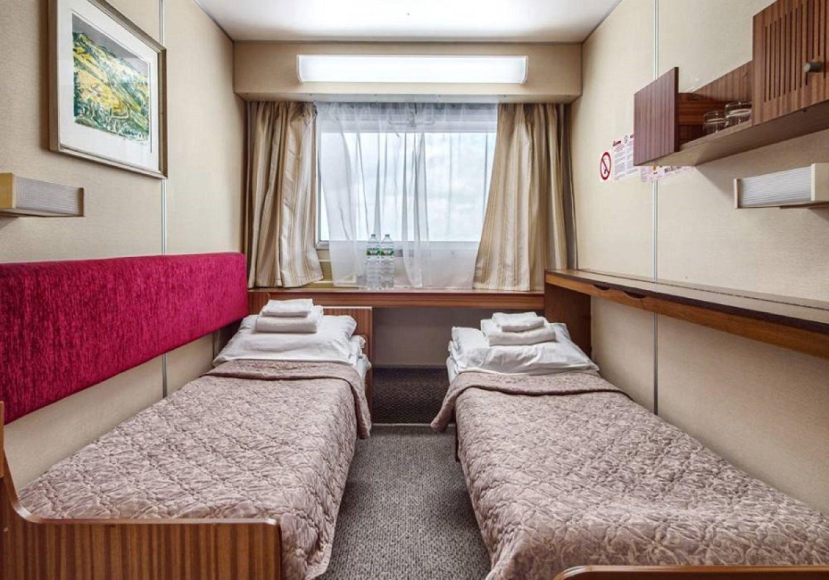 Теплоход Александр Суворов каюты