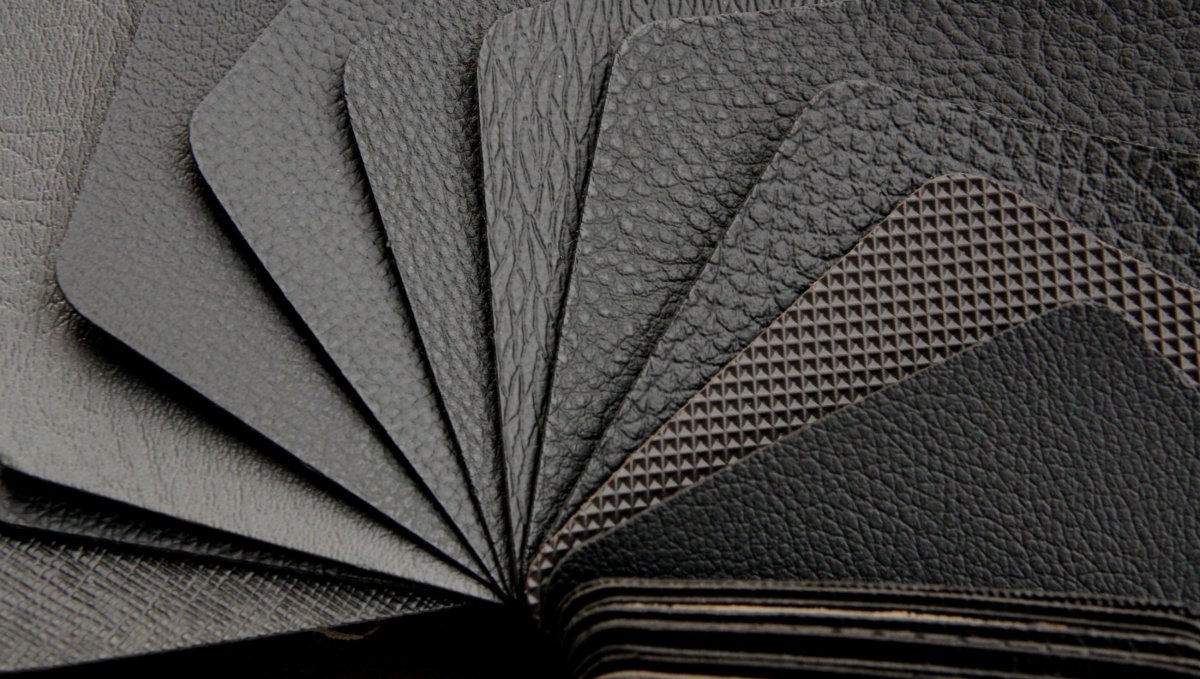 Материал для обивки салона автомобиля