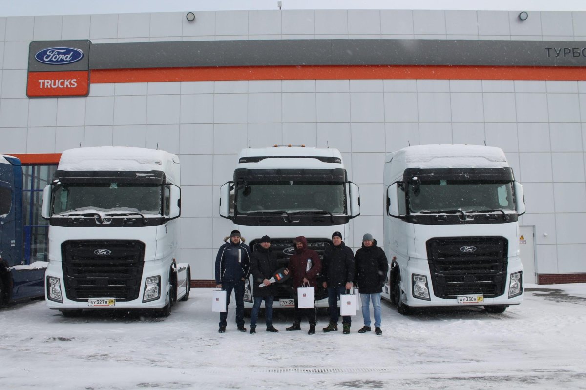 Седельный тягач Форд ф Макс