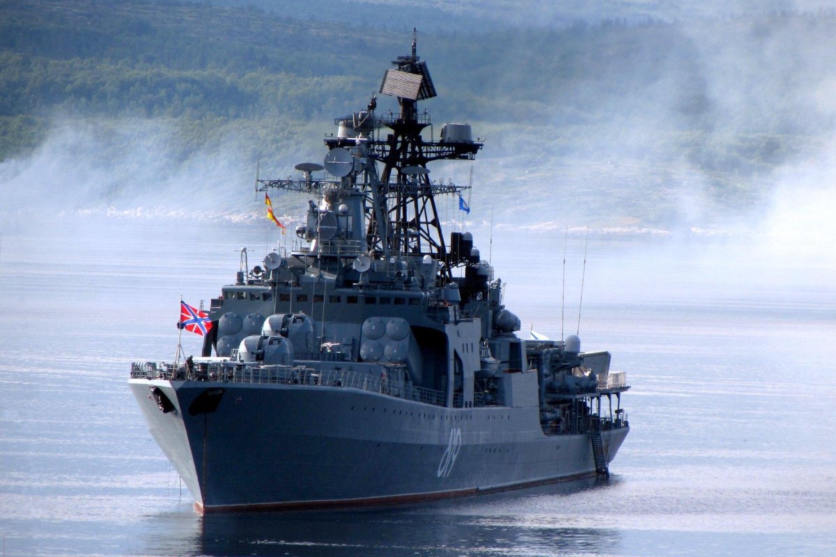 Североморск большой противолодочный корабль