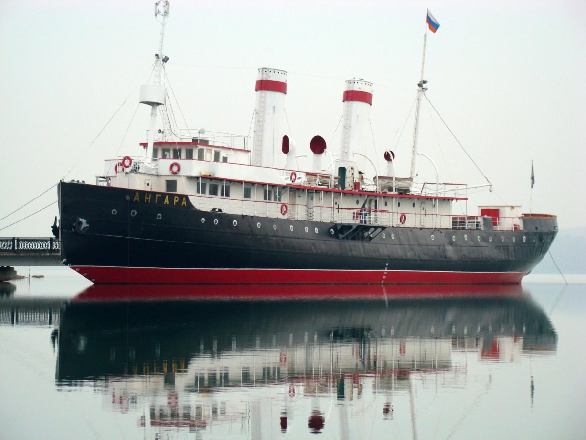 Корабль музей Ангара в Иркутске