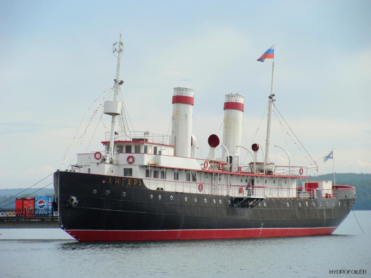 Корабль Ангара в Иркутске