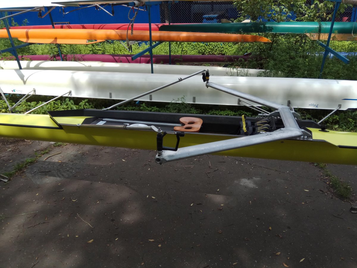 Скиф лодка для Академической гребли