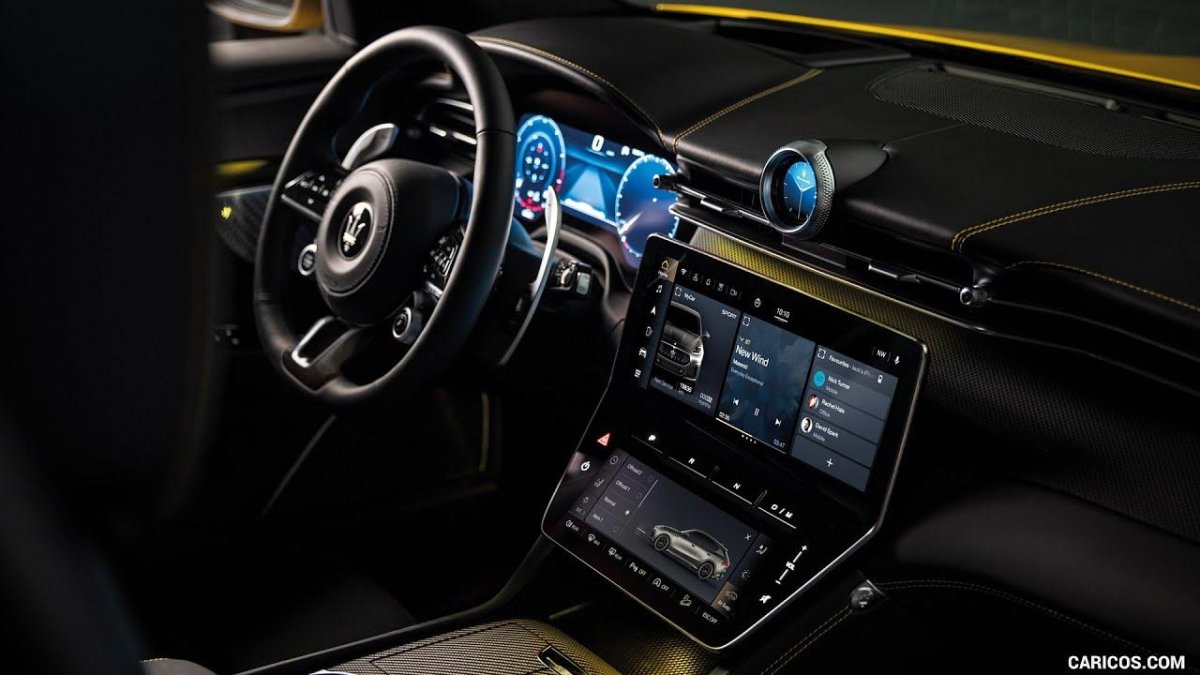 Maserati кроссовер Grecale