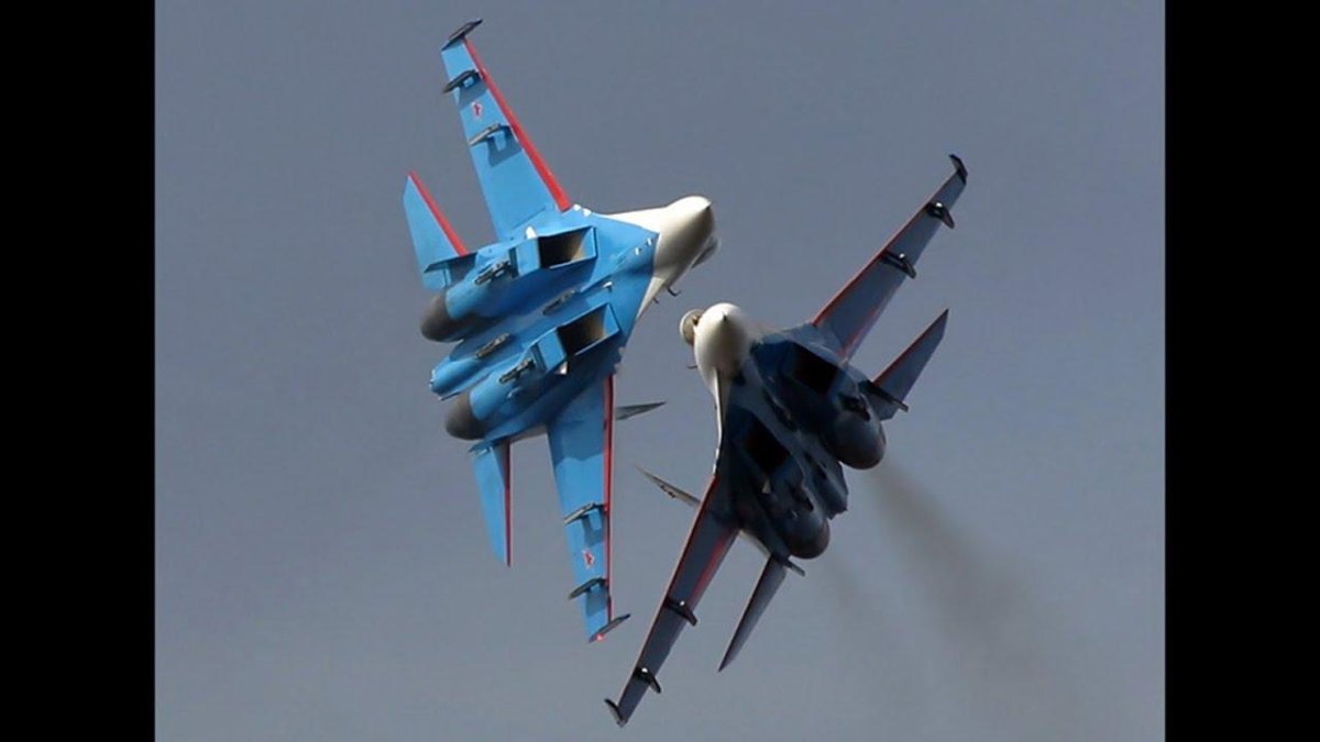 Су-27 пилотажная группа "русские Витязи