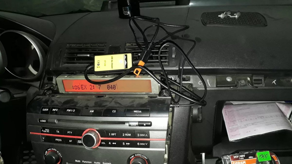 Mazda 3 BK магнитола