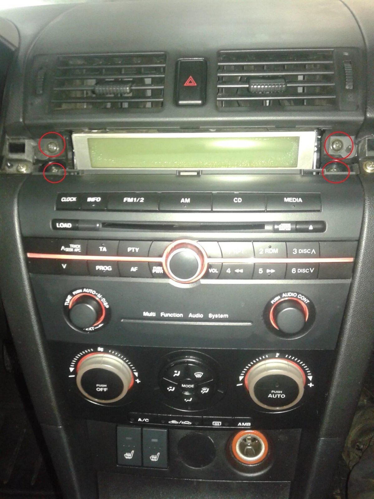 Aux в Мазда 3 2005