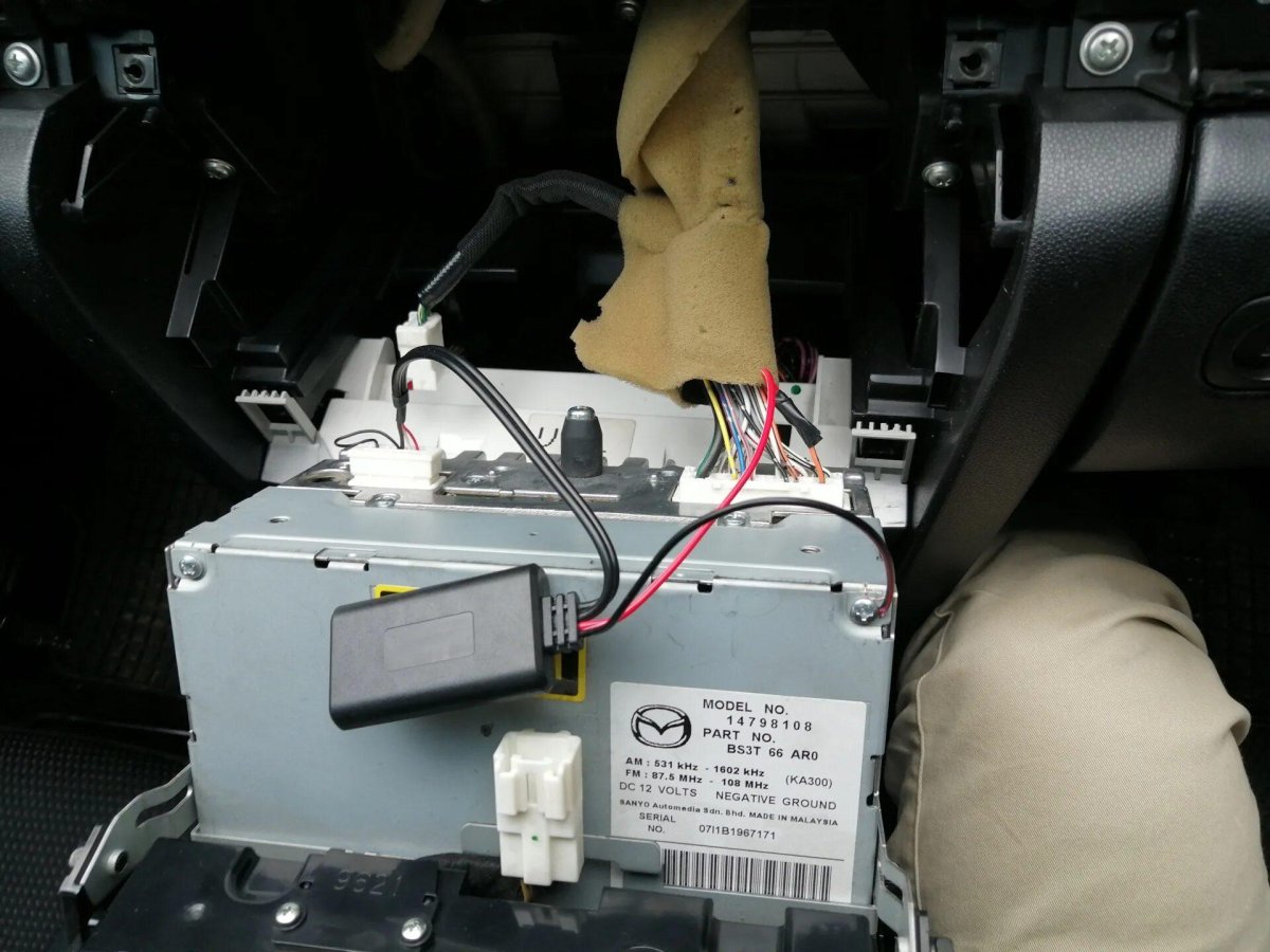 Блютуз адаптер Мазда 3 BK