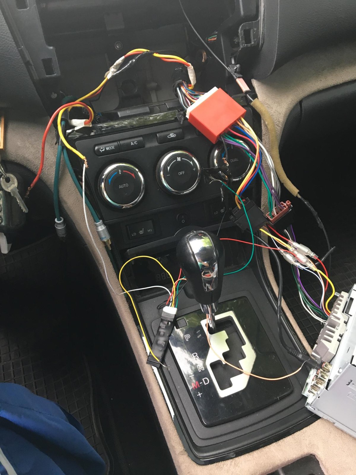 Разъём магнитолы Мазда 6 gg