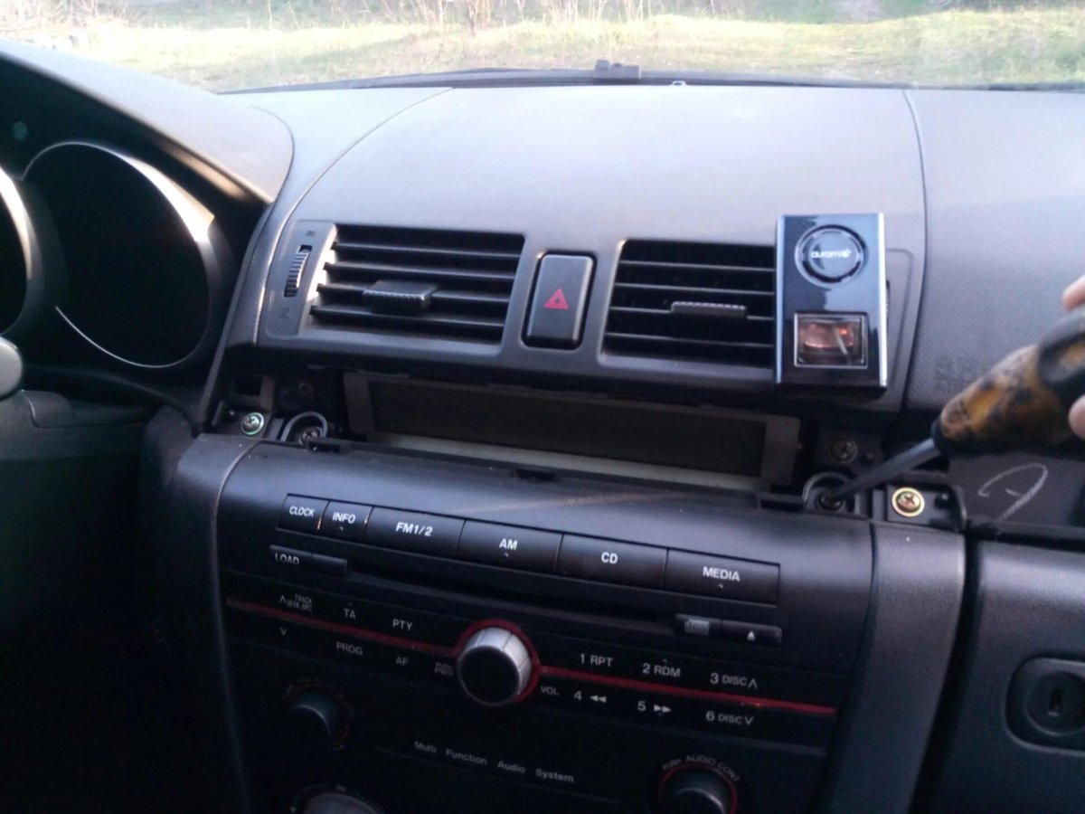 Аукс Мазда 3 BK