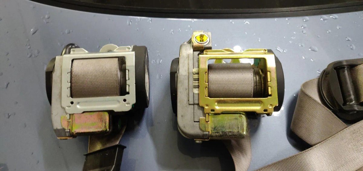 Разъем пиропатрона ремня безопасности Тигуан 2