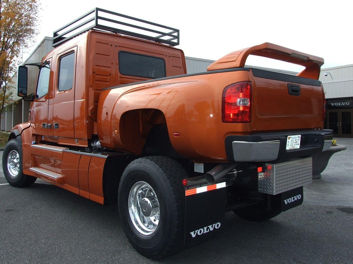 Грузовик Вольво VHD