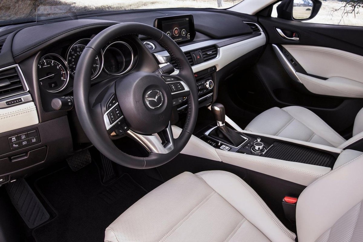 Mazda 6 2015 салон