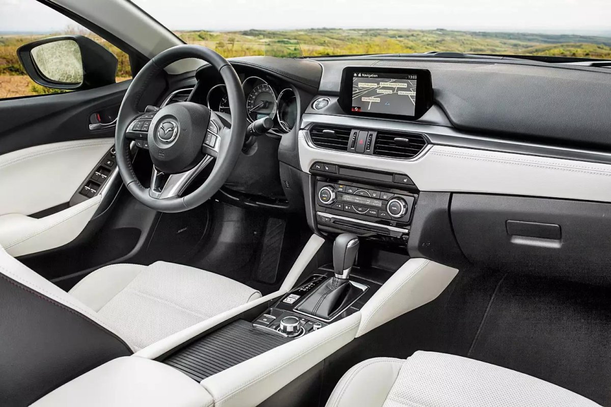Mazda 6 2016 салон
