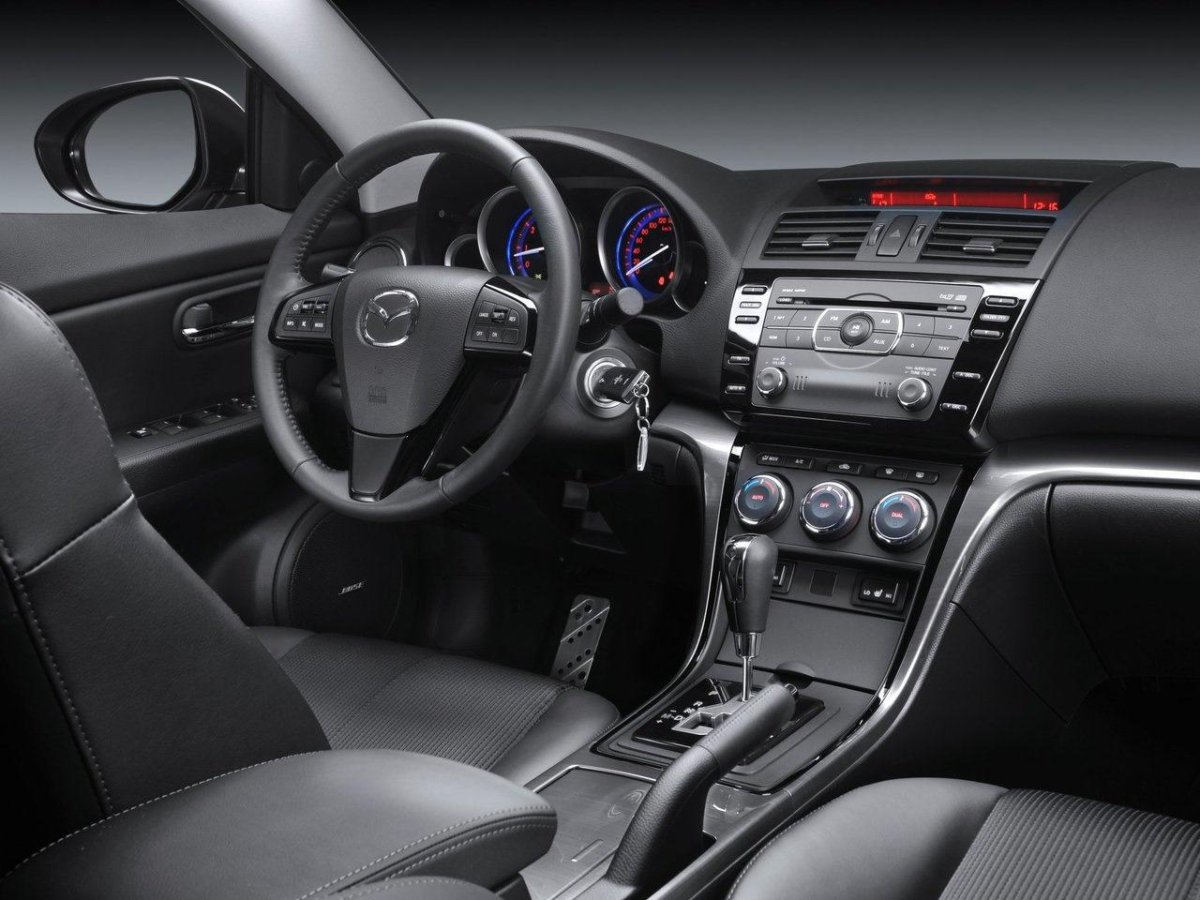 Mazda 6 GH 2007 салон