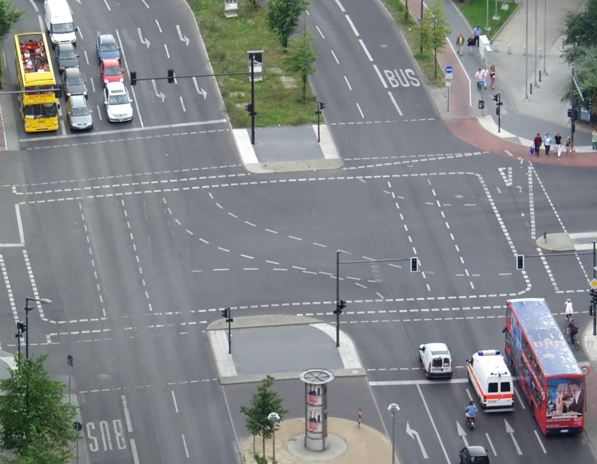 Дорожная разметка 1.7