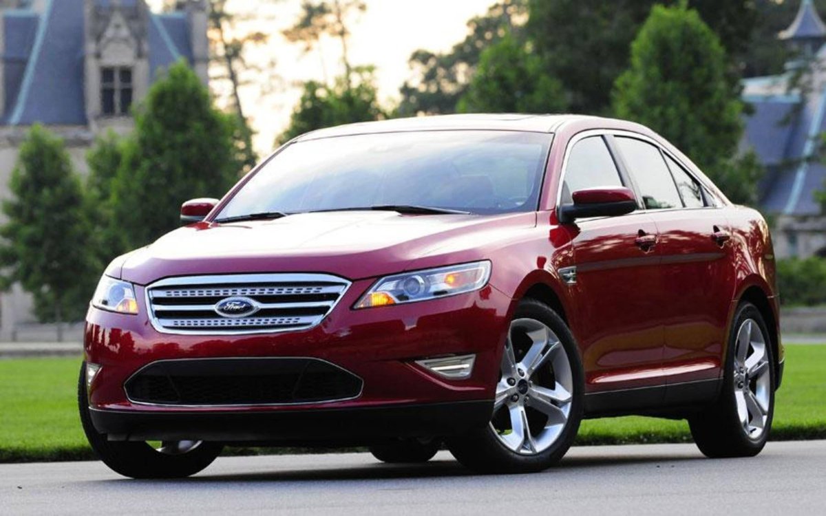 Ford Taurus Sho 2010
