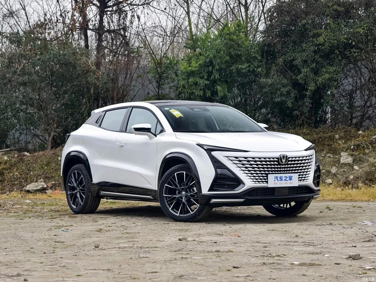 Чанган кроссовер 2023