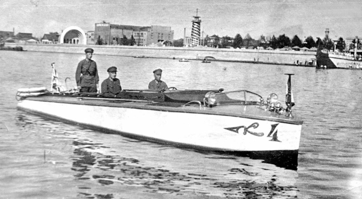 Моторный катер Чайка 1911