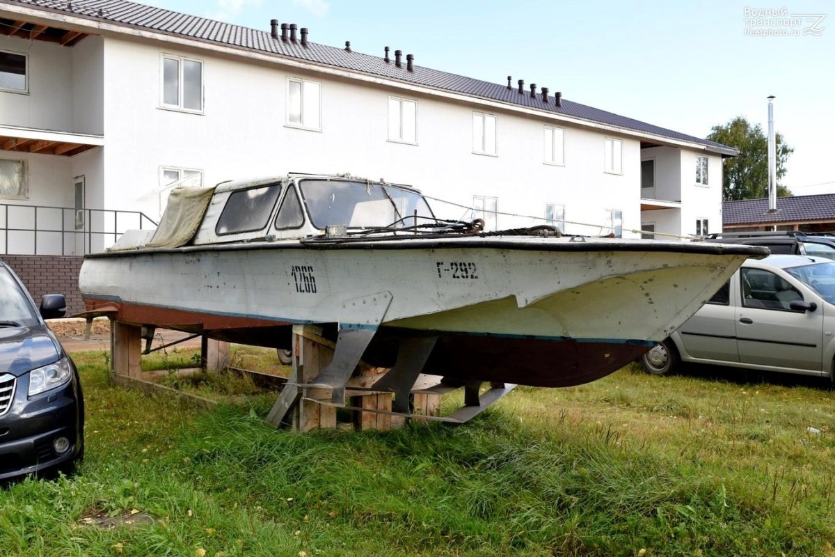 Катер Волга 343