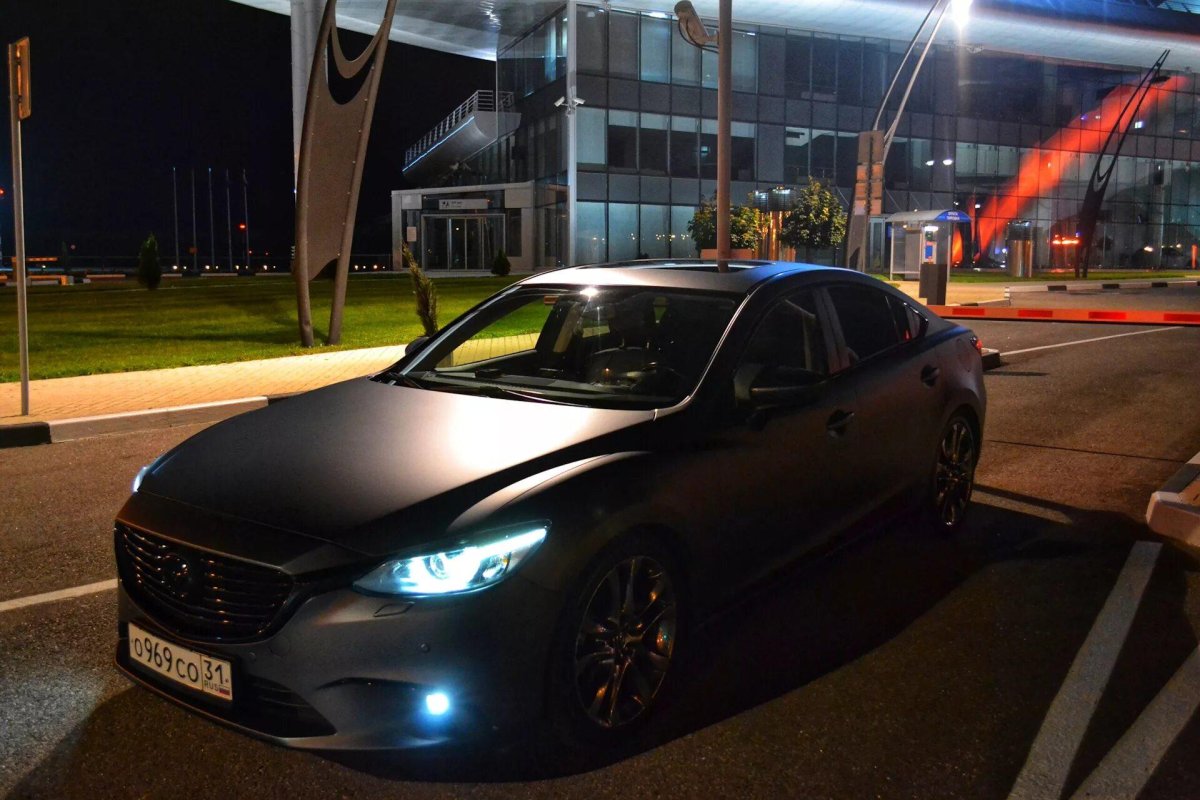 Мазда 6 черная матовая