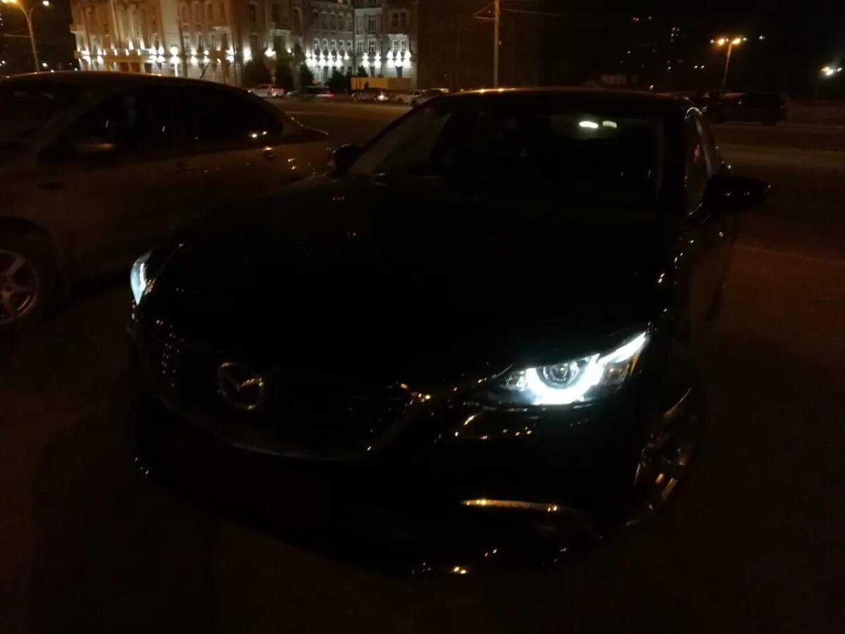 Мазда СХ-5 ночью