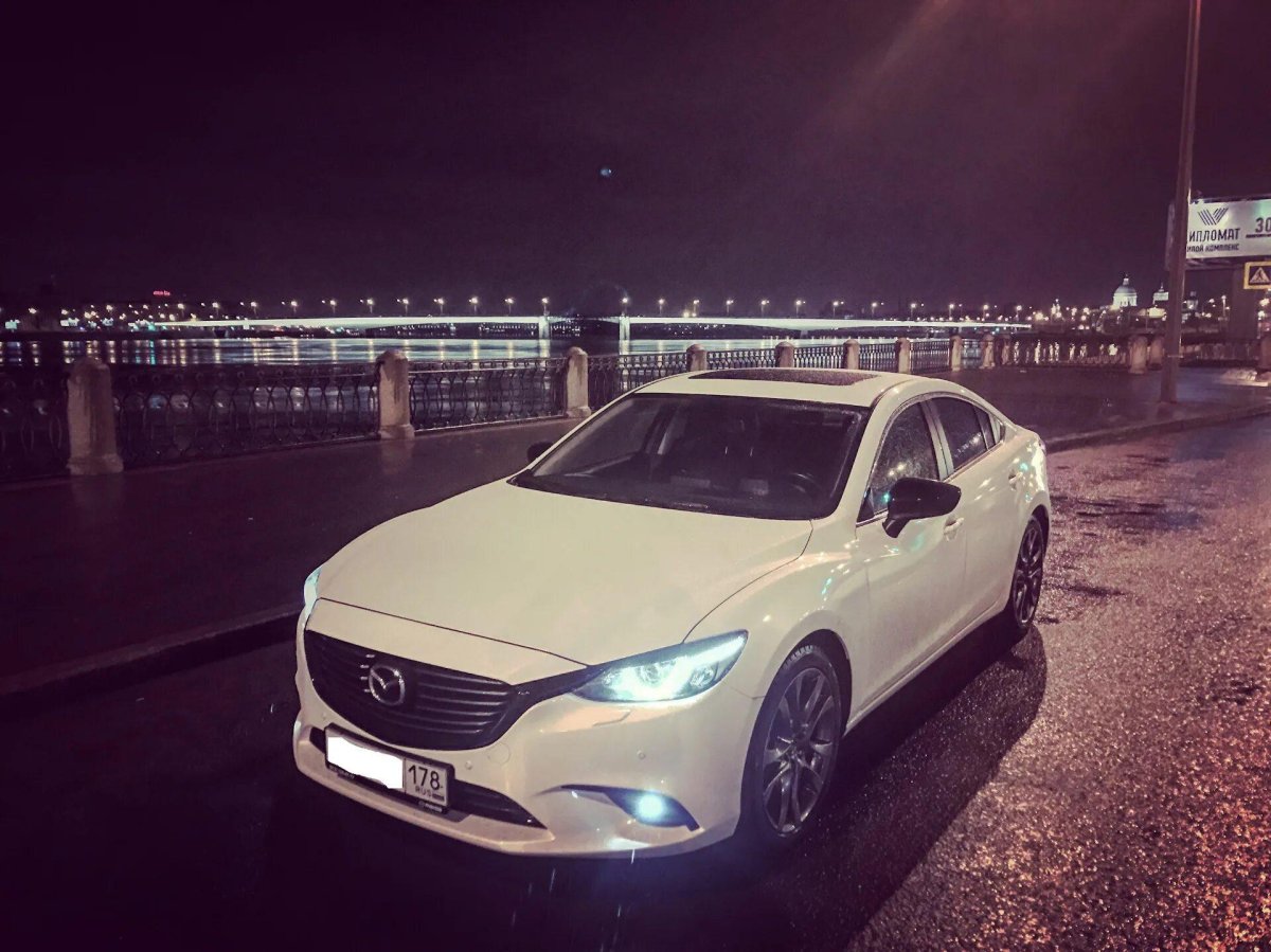 Мазда 6 белая