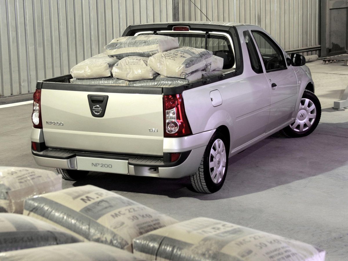 Nissan пикап np200