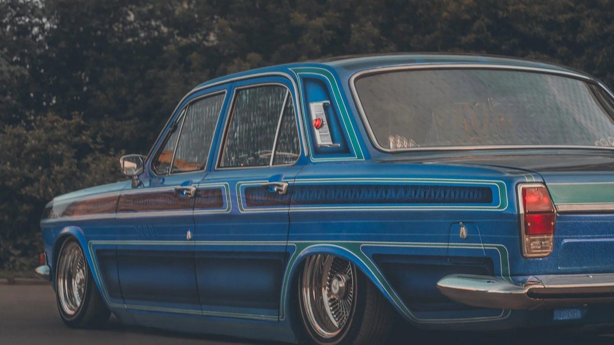 ГАЗ 24 Lowrider колонна