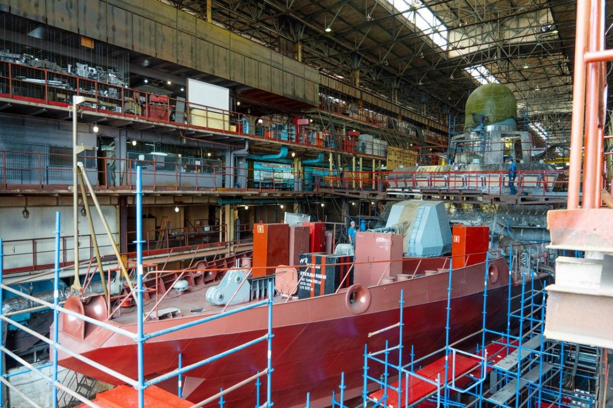 Амурский судостроительный завод