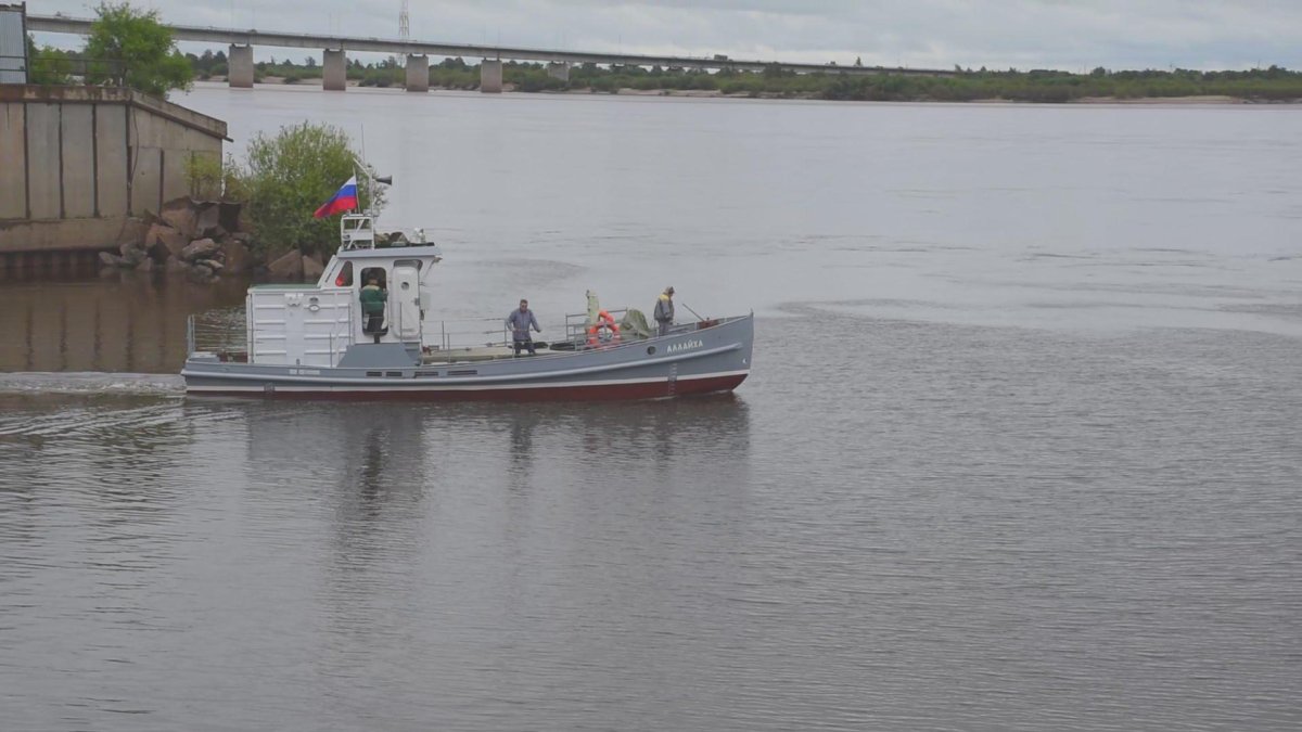 Маломерное судно Амур 2