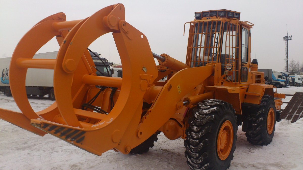 Бревнозахват Амкодор