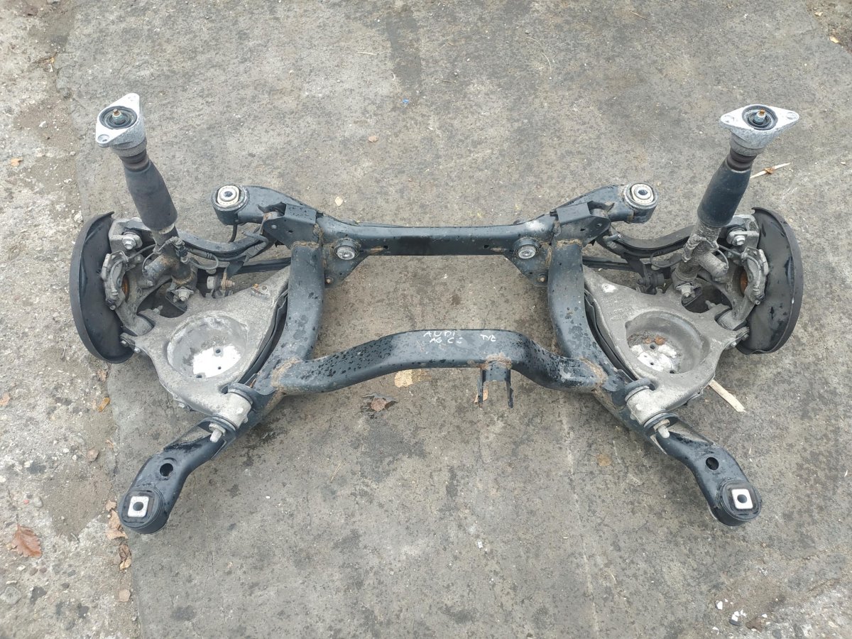 Задний подрамник Ауди 80 б3 кватро