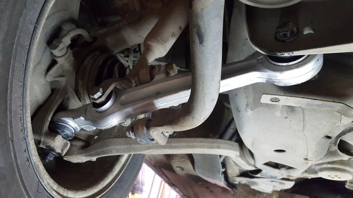 Шаровая опора Ауди а6 с7