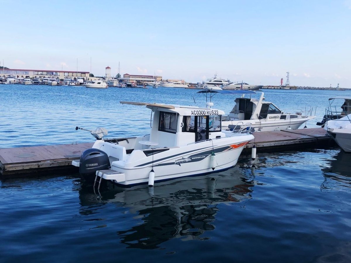 Катер Барракуда