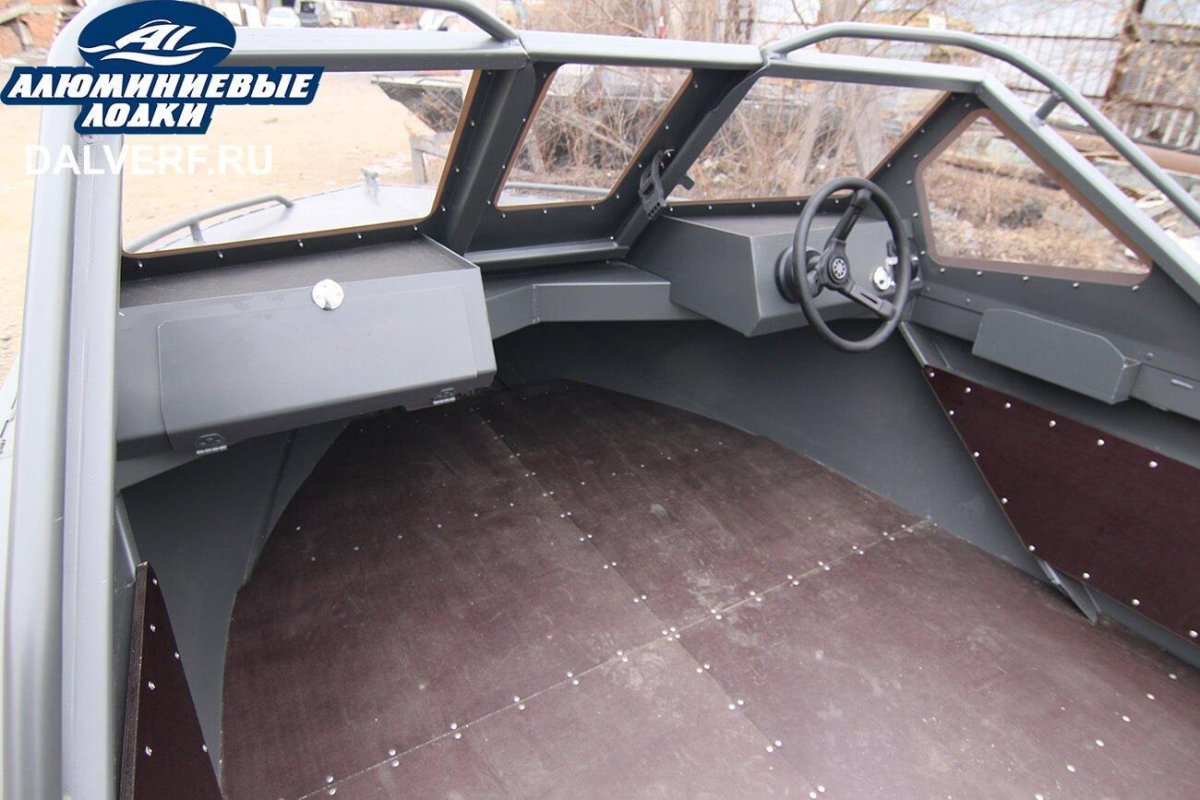 Лодка Барракуда 55