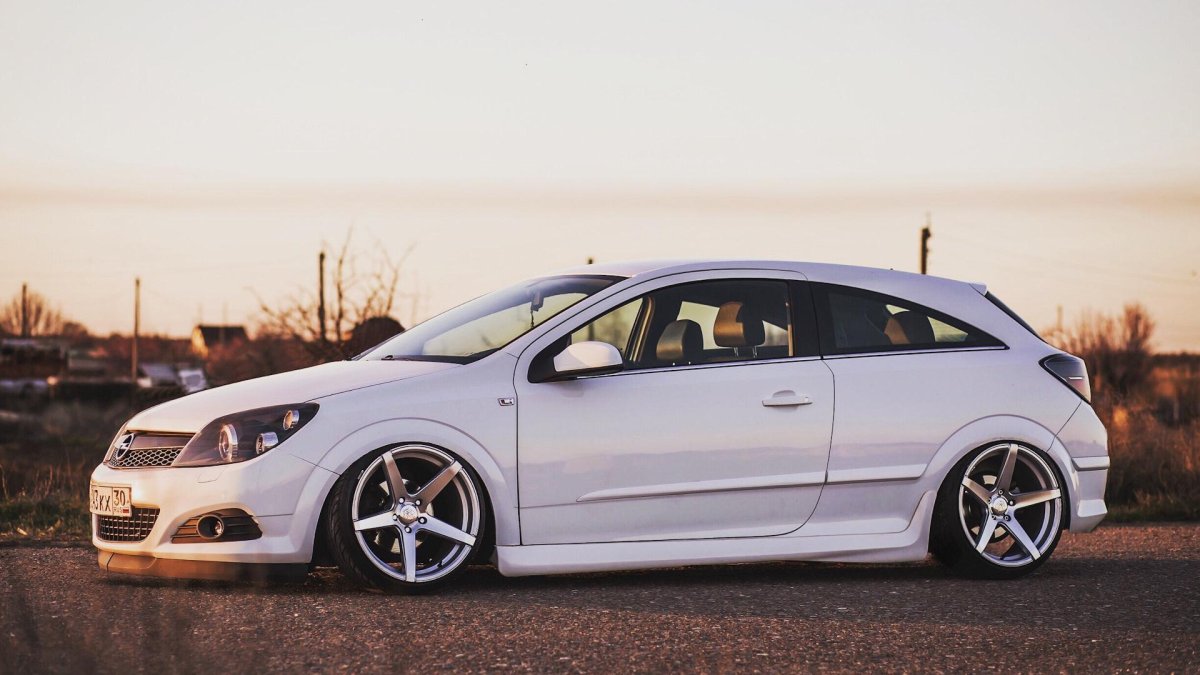 Opel Astra h GTC стенс