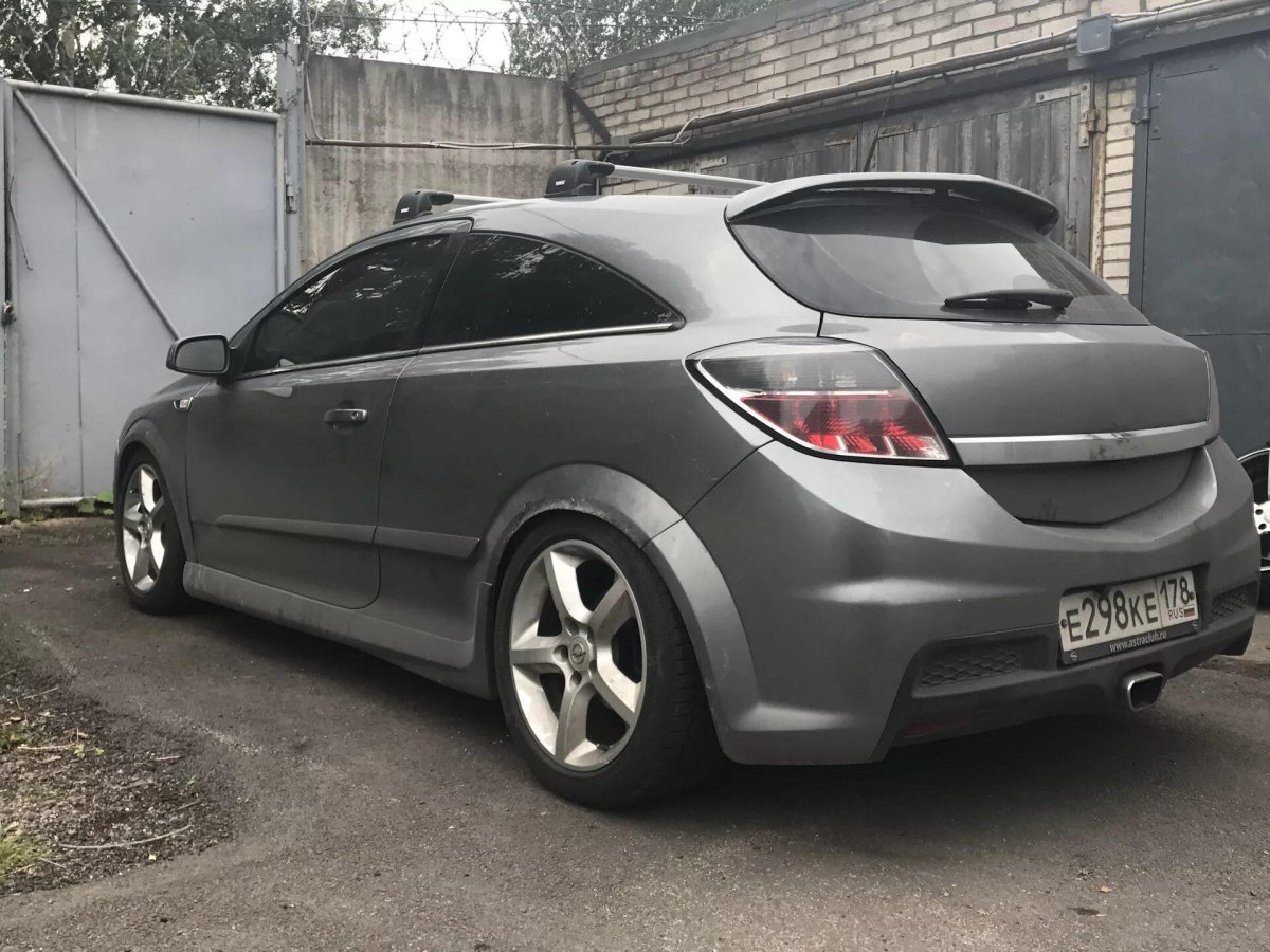 Opel Astra h GTC серый матовый