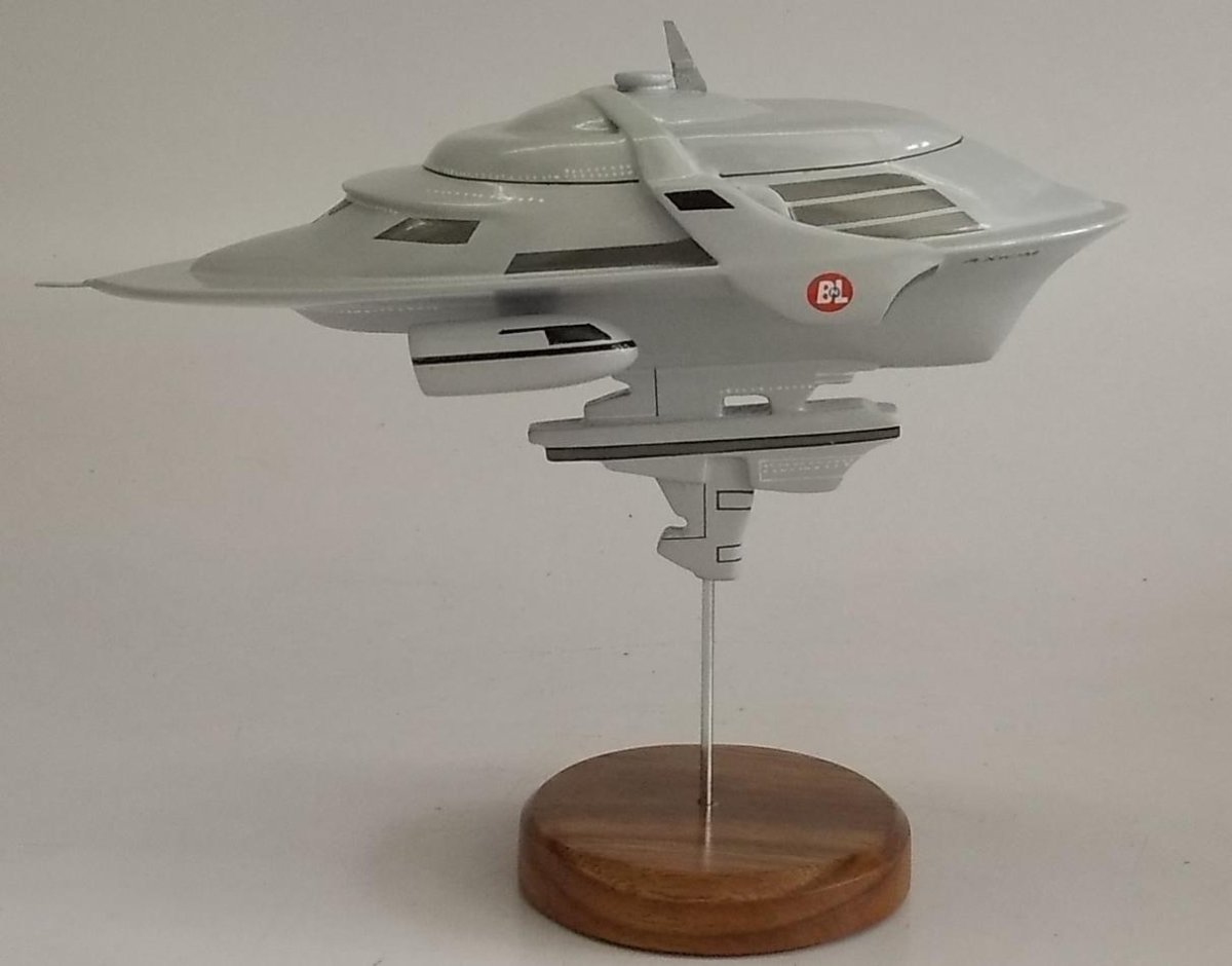 Валли корабль Аксиома