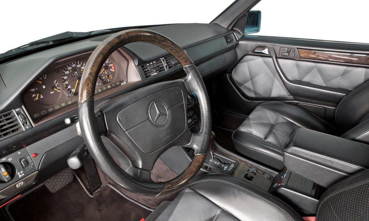 Мерседес w124 е500 салон