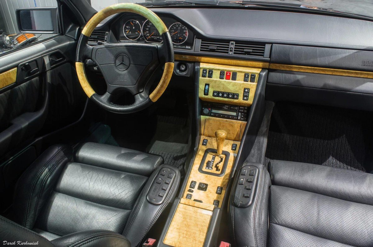 Mercedes w124 AMG салон
