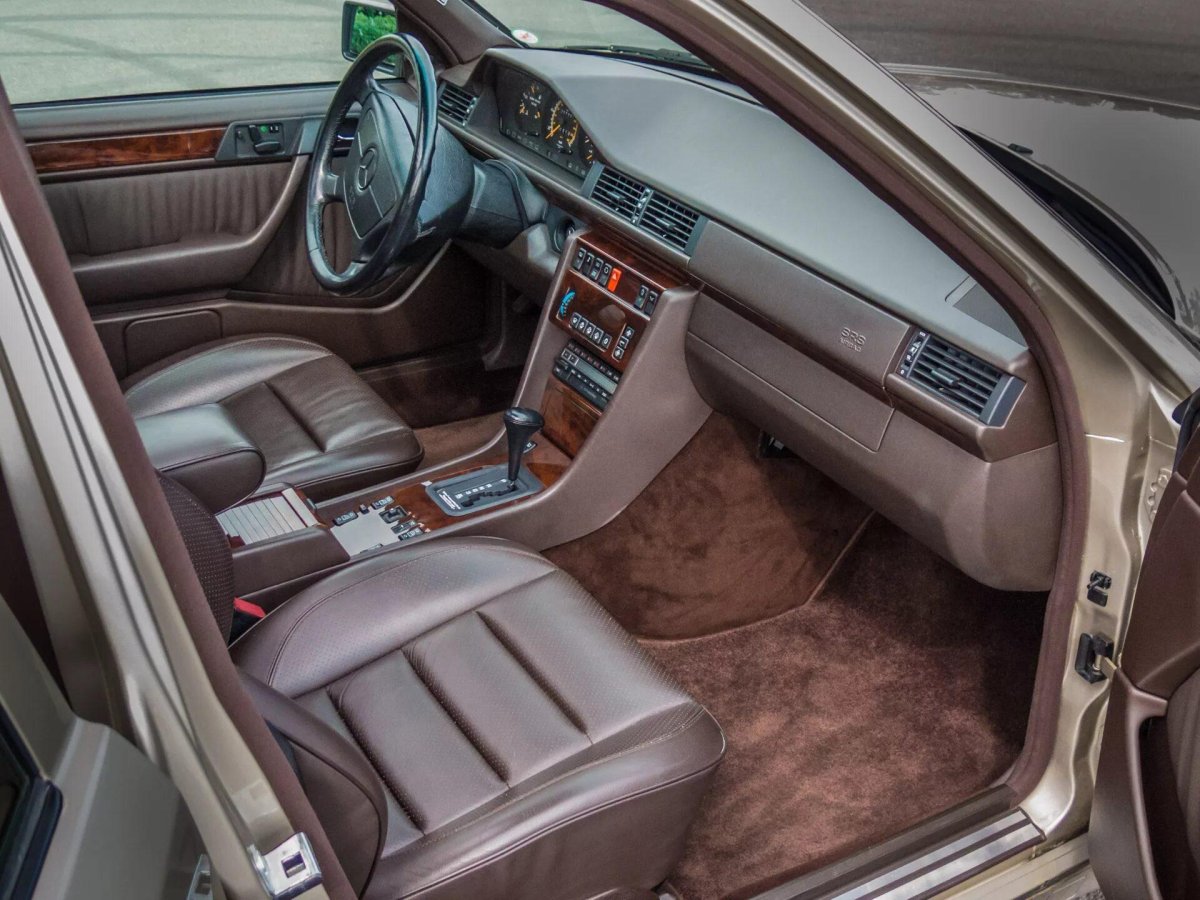 Mercedes w124 e500 салон