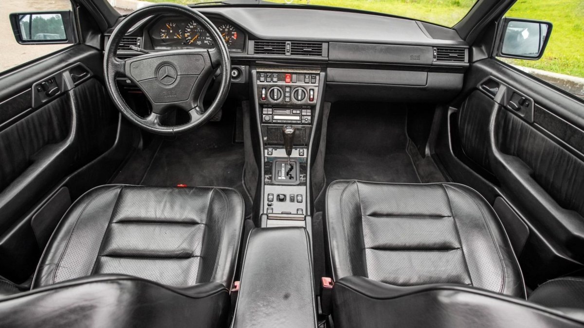 Мерседес Бенц 124