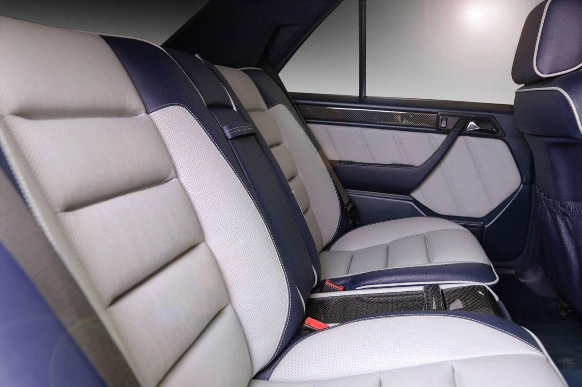 Mercedes Benz w124 e500 Interior