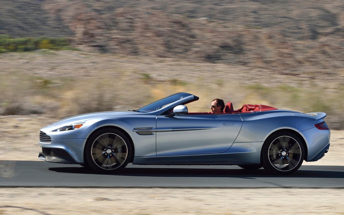 Aston Martin Vanquish 2014