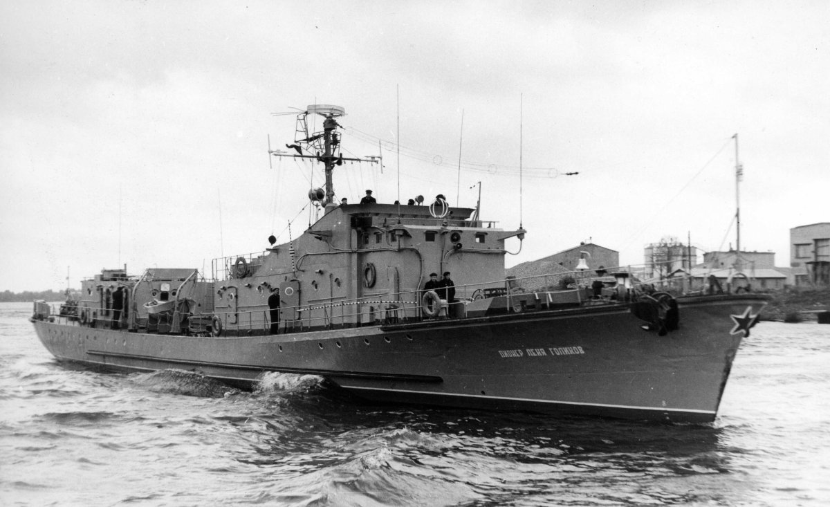 Корабль Партизан лёня Голиков