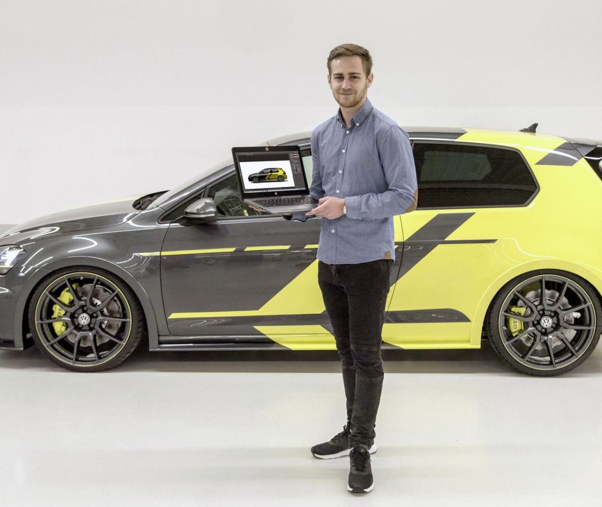 Volkswagen Golf GTI Dark Shine